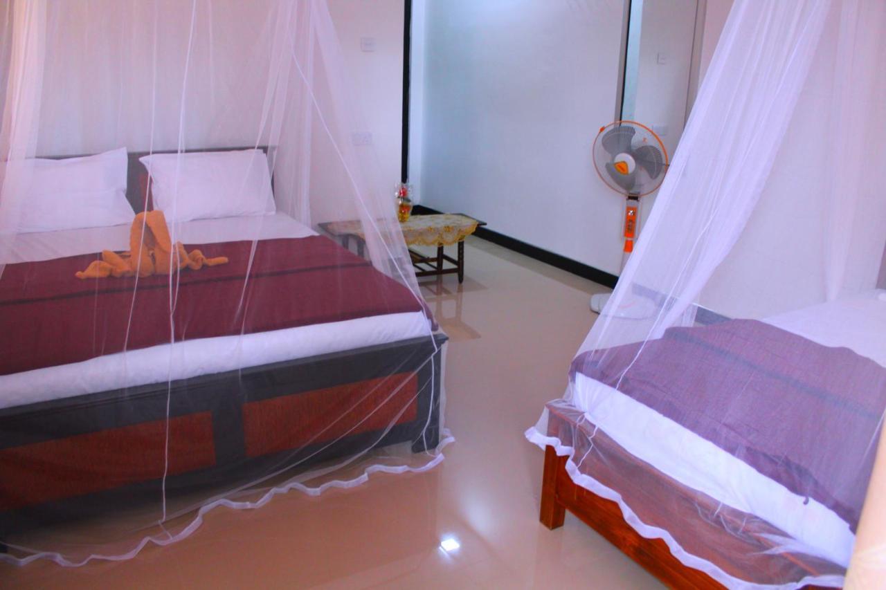 Thilini Homestay Ella Ngoại thất bức ảnh